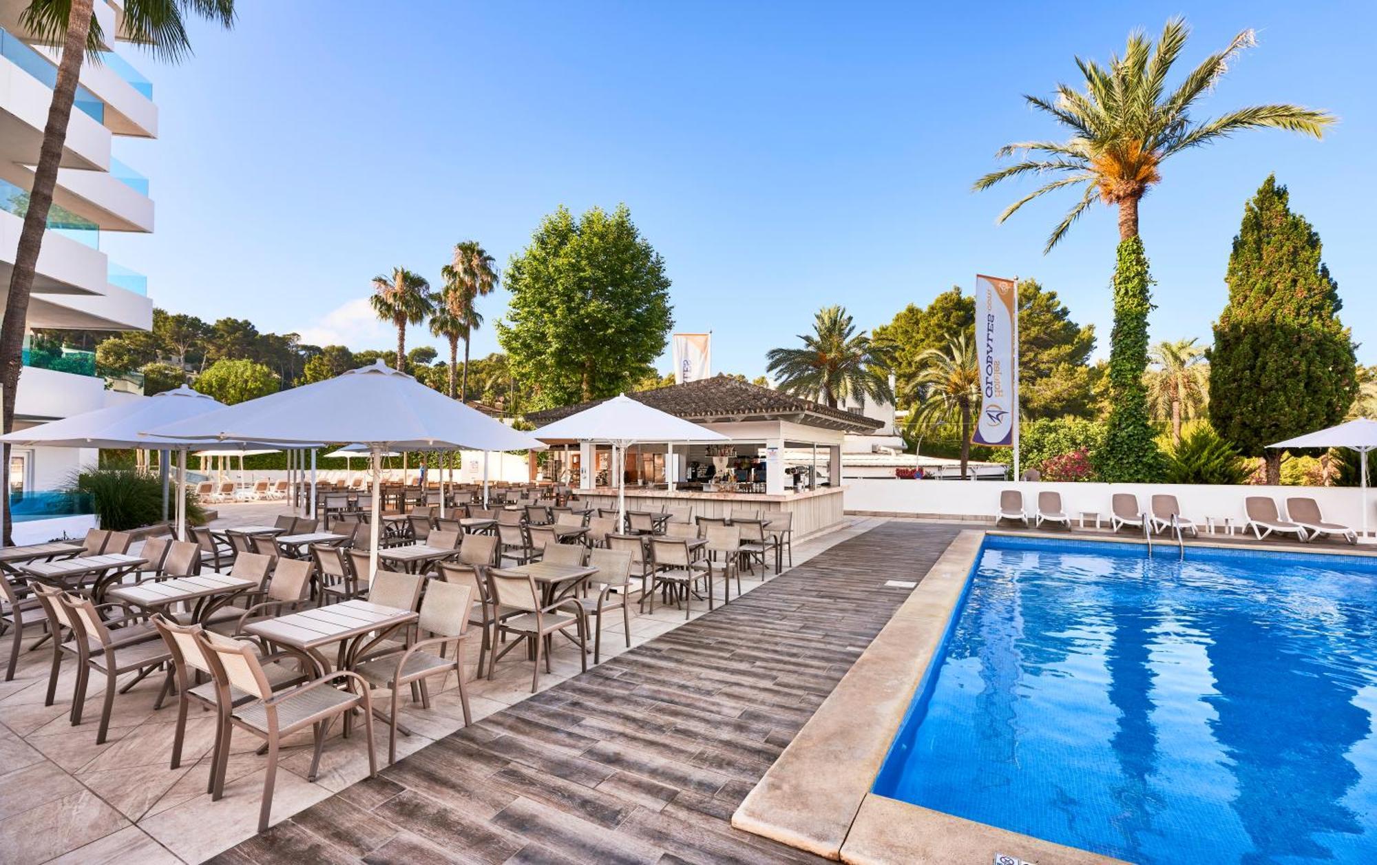 Globales Costa De La Calma Aparthotel Santa Ponsa Bagian luar foto